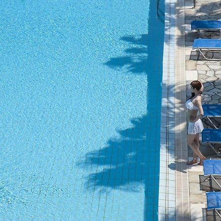 Manis Inn Nausa Exteriér fotografie